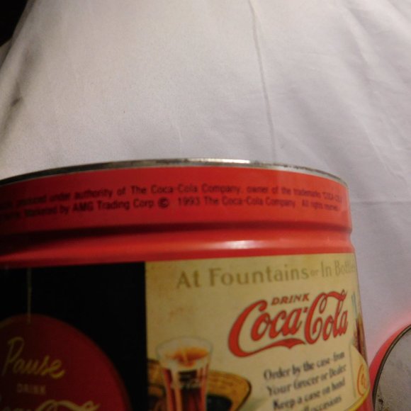 Coca-Cola Tin Collectible Vintage 1993 - Picture 8 of 9